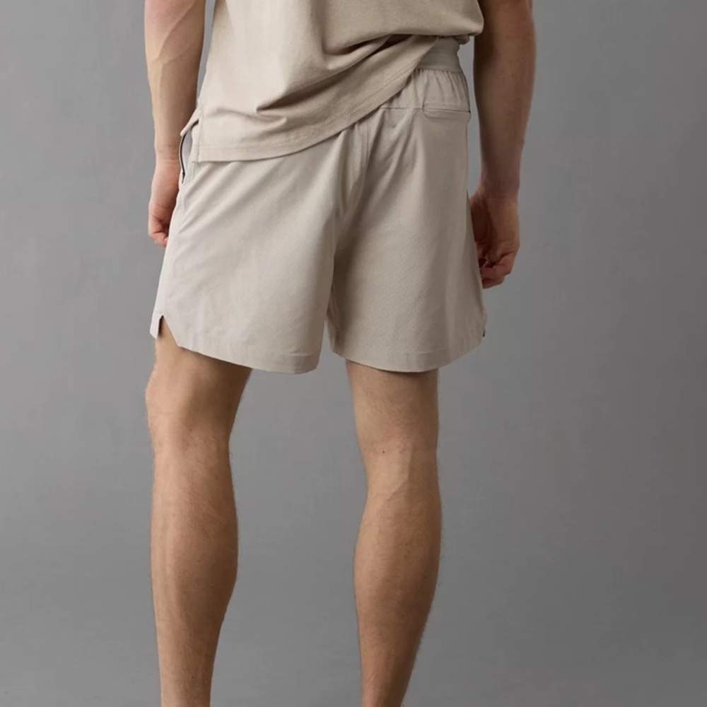 AE 24/7 5" Lined Training Short NWT - Picture 2 of 8